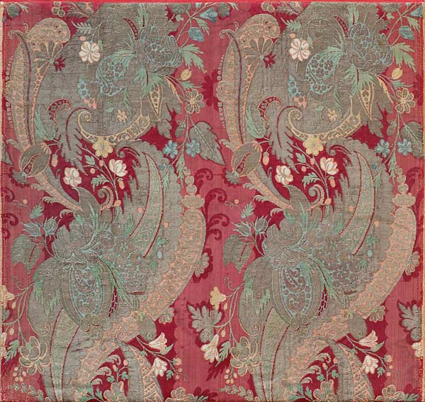 Bizarre Silk, French or Italian, Claret & crushed rose damask, the pattern brocaded in silver thread & coloured silks, 1695 - 1700, 50.5 x 53 cms